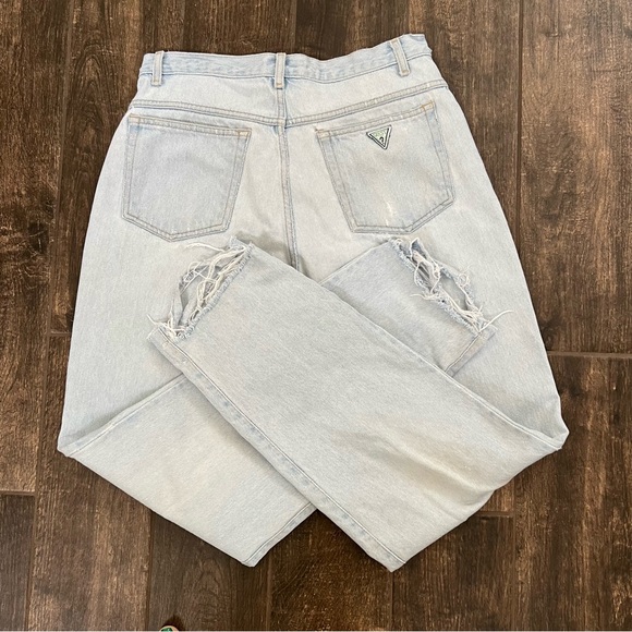 Vintage 80s / 90s Guess Relaxed Leg High Rise Mom Jeans Light Wash - Picture 3 of 14